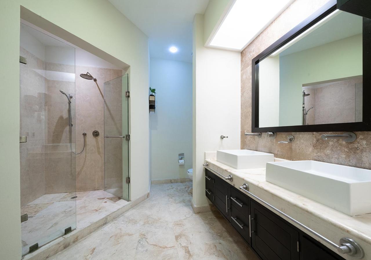 Condo Surf 405 - Luxury Oceanview Beachfront 3 Bedroom With Gym - At El Faro Condos Playa del Carmen Zewnętrze zdjęcie