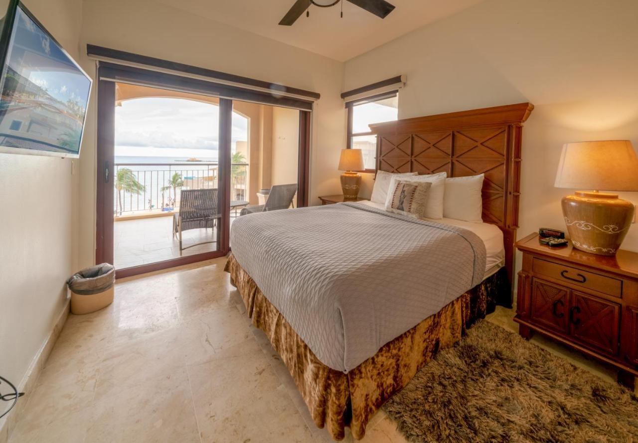 Condo Surf 405 - Luxury Oceanview Beachfront 3 Bedroom With Gym - At El Faro Condos Playa del Carmen Zewnętrze zdjęcie