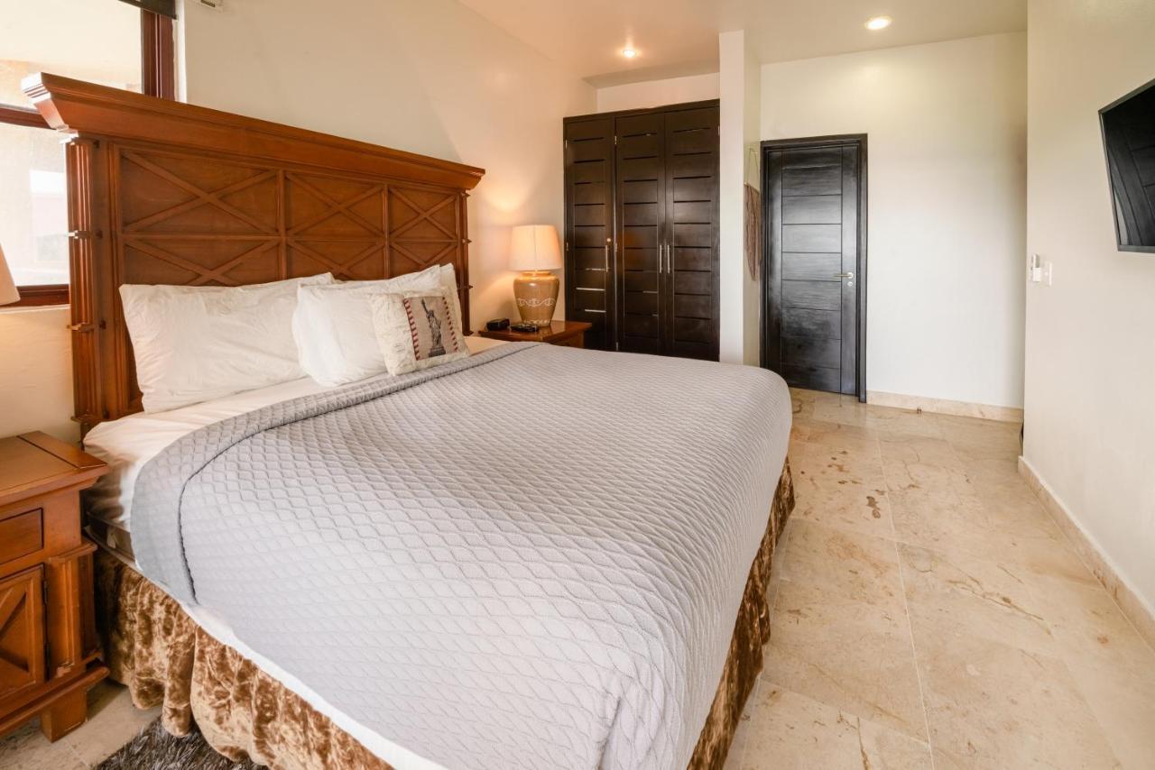 Condo Surf 405 - Luxury Oceanview Beachfront 3 Bedroom With Gym - At El Faro Condos Playa del Carmen Zewnętrze zdjęcie